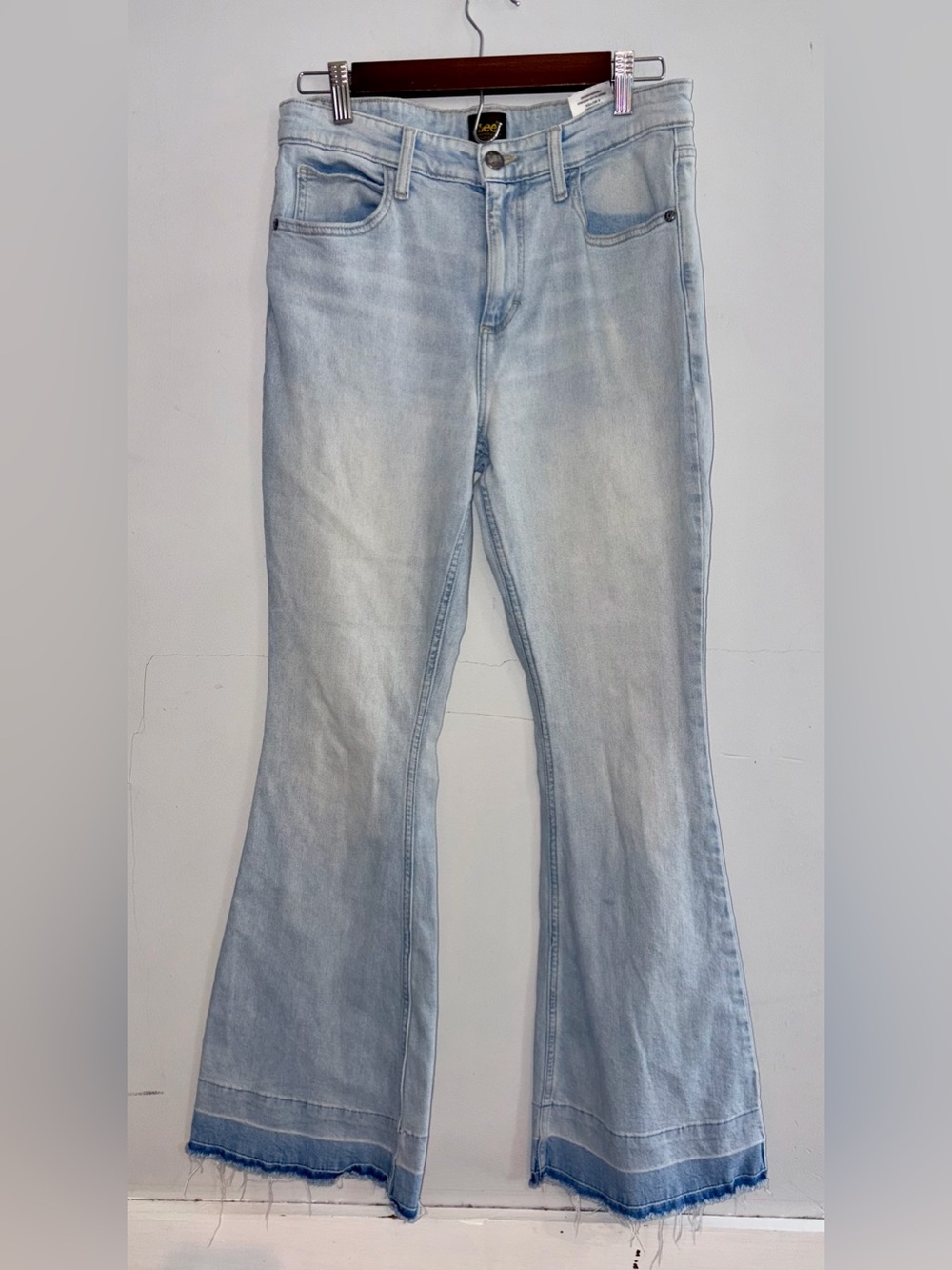 LEE Flare Light Wash Vintage Inspired Jeans sz 8 - Picture 1 of 9